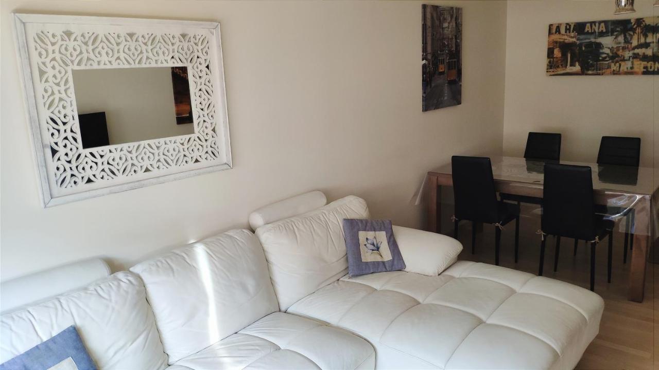 On The Beach! Frente Al Paseo Maritimo, Parking Y Piscina Malaga Ngoại thất bức ảnh