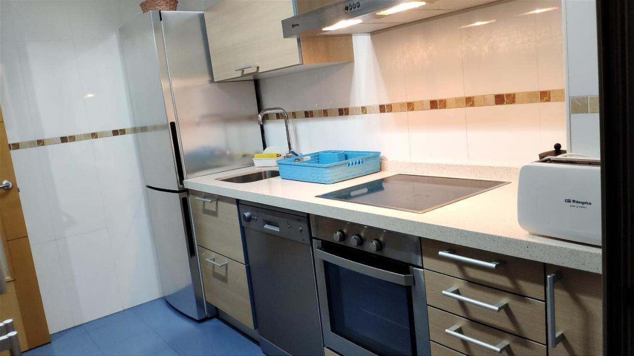 On The Beach! Frente Al Paseo Maritimo, Parking Y Piscina Malaga Ngoại thất bức ảnh