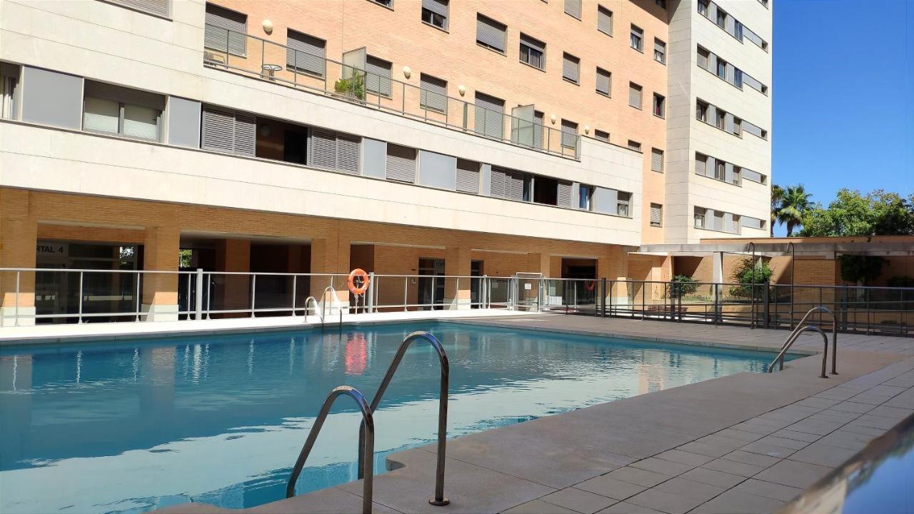 On The Beach! Frente Al Paseo Maritimo, Parking Y Piscina Malaga Ngoại thất bức ảnh